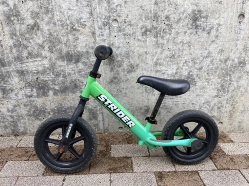 【値下げしました】ストライダー（スノーアタッチメント付き）+OGKチャイルドシート