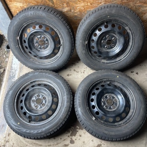 極上タイヤ　BRIDGESTONE ブリヂストン　ブリジストン　VRX2 185/60R15 スタッドレス タイヤ　鉄ホイール付き　2020年製　15インチ