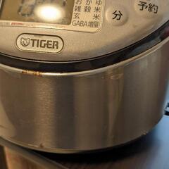 タイガー　炊飯器の画像