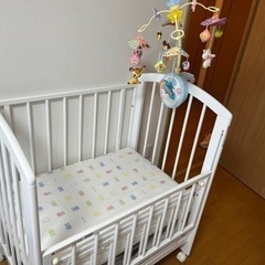 ミニベビーベッドとおまけ（布団、メリー、バウンサー）