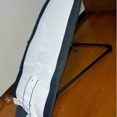 ミニベビーベッドとおまけ（布団、メリー、バウンサー）の画像