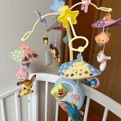 ミニベビーベッドとおまけ（布団、メリー、バウンサー）の画像