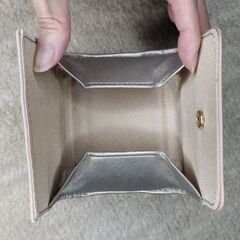 【受渡し者決定】Honeys ミニ財布　ベージュの画像