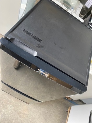 パナソニック　冷蔵庫　NR-BW146C-K　2013年製　138L●AA04W014