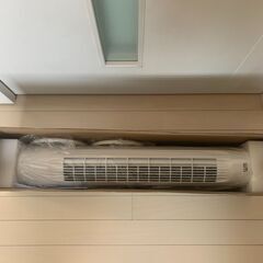 【ほぼ新品・未使用品】タワーファン スリムファン サーキュレーター 扇風機 リモコン付き 首振り　風量3段階の画像