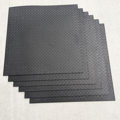 決定しました:ゴムマット 50cm正方形 厚み約２mm  6枚