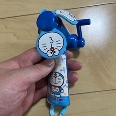 ドラえもん　手動扇風機　