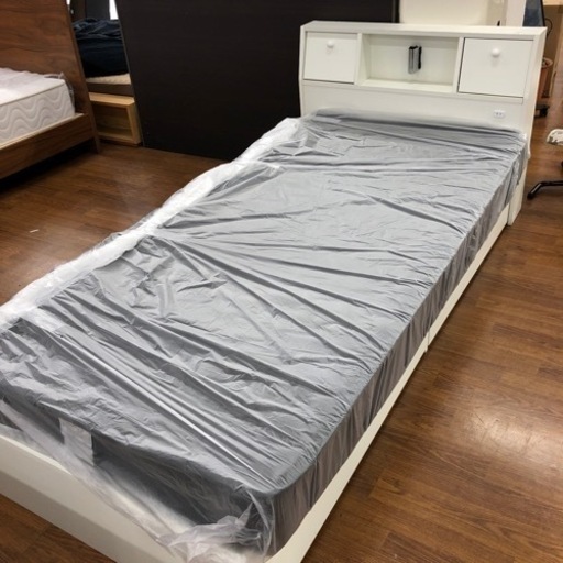 シングルベッド　ホワイト　引出し付