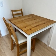 話し合い中　IKEA1〜2人用ダイニングテーブル　4/29.30...