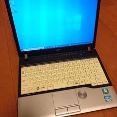 FUJITSU　LIFEBOOK P772/E
