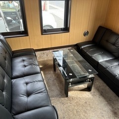 応接室などにソファーベットセットの画像