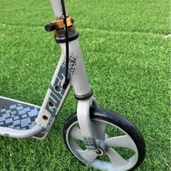 パルス Pulse キックンゴー エクセルレーター XCELERATORシルバー  キックボードの画像