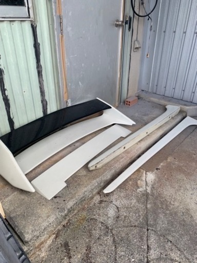 30プリウス　社外トランクスポイラー.....