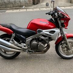 FZR250Rのネイキッド版にあたるZEAL　ジール