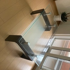 ガラステーブル