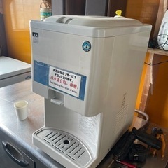 冷水機