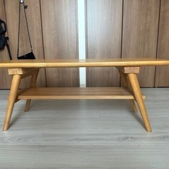 ニトリローテーブルの画像