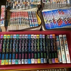 マンガまとめて大量２５０冊以上　ケースごとお渡しの画像