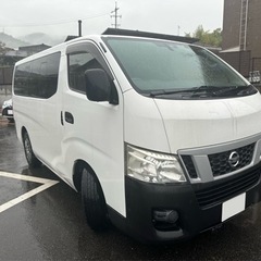 25年式NV350キャラバンワゴン　10人乗り