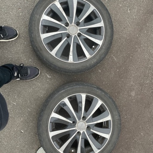 タイヤ アルミ 165／55R15 一時停止