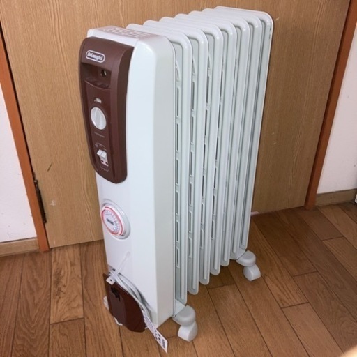 DeLonghi　オイルヒーター　デロンギ　H770812EFSN-BR