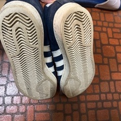 adidas スニーカー 27.5cmの画像