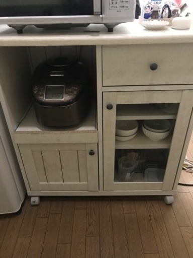 ニトリ　カントリー調家具3点セット
