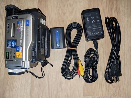 ソニービデオカメラ　DCR-TRV10　稼働品　希少