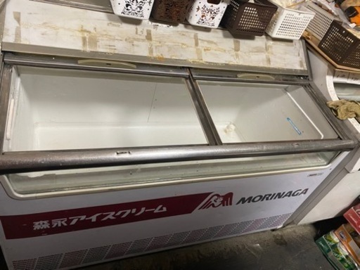 冷凍ショーケース