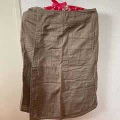 カーキ　ラップスカートの画像