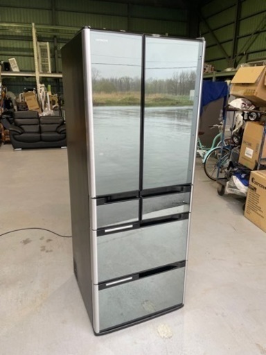 【美品】HITATCH ノンフロン冷凍冷蔵庫 565L 2014年製  R-M5700D（X）型動作品 日立