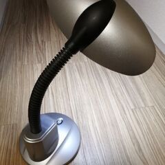 デスクライト　読書灯の画像