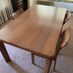 日進木工　ダイニングテーブル　天然木製　飛騨家具