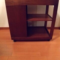 飛騨産業 キャスター付きワゴン