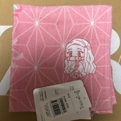 新品♡鬼滅の刃　竈門禰󠄀豆子　タオルハンカチ　ピンク