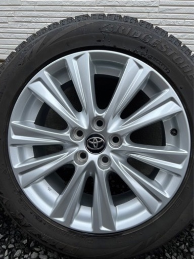 トヨタ純正ホイール18インチ付き スタッドレス4本　VRX