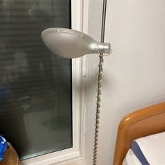 レアFLOSフロス　調光スタンドライトの画像