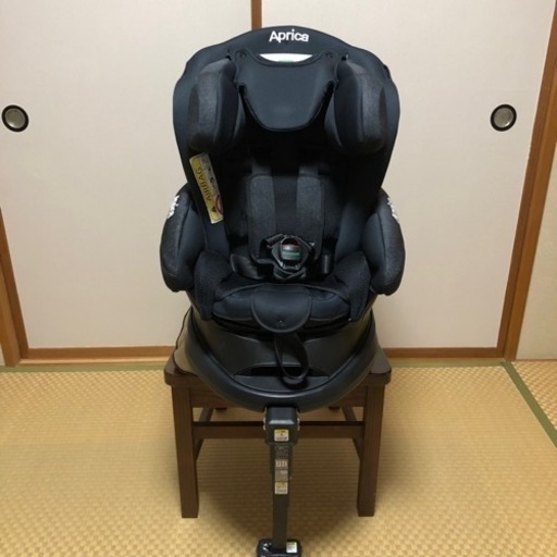 Aprica フラディアグロウ 回転式 チャイルドシート ISO-FIX固定 フラットシート