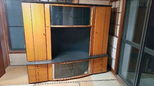 テレビキャビネット