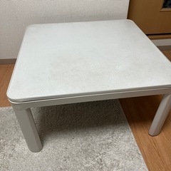 【無料】ホワイトローテーブル/天板アリの画像