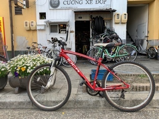 ??　ＭＴＢ自転車　２６インチ　3x7変速　赤　配達可能