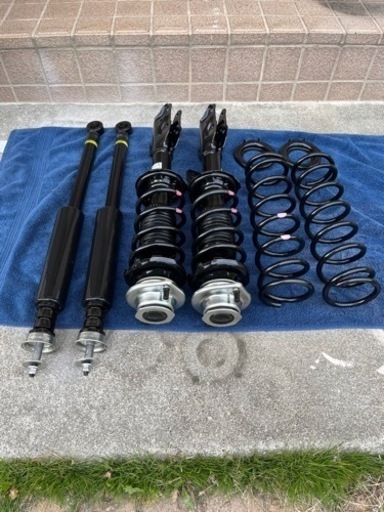 ダイハツ　純正サスペンション