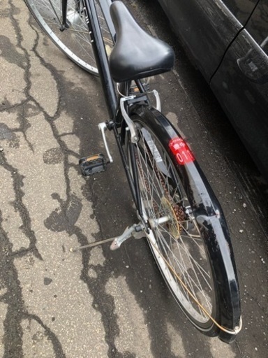 瀧　フラットハンドル　27インチ 自転車　切り替え6段　LEDライト付き　鍵無し
