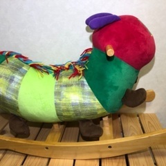 はらぺこあおむし　ロッキングチェア　木馬