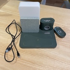 充電器ステーション付きベッドサイドテーブルLEDライト