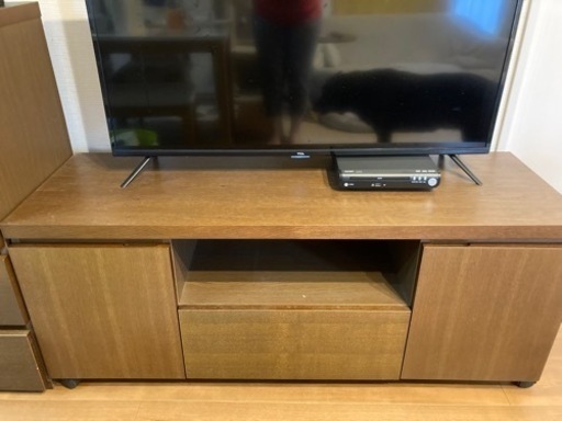 テレビボード