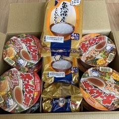 パックごはん　カップラーメンの画像