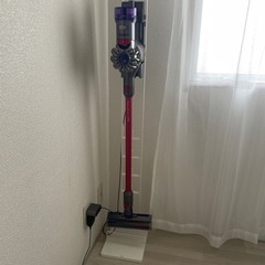 Dyson v8 Slimスタンド付き