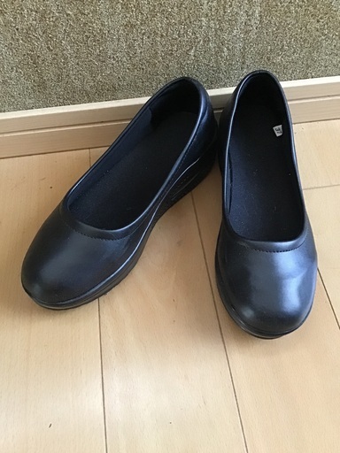 エアークッションシューズ　23センチ