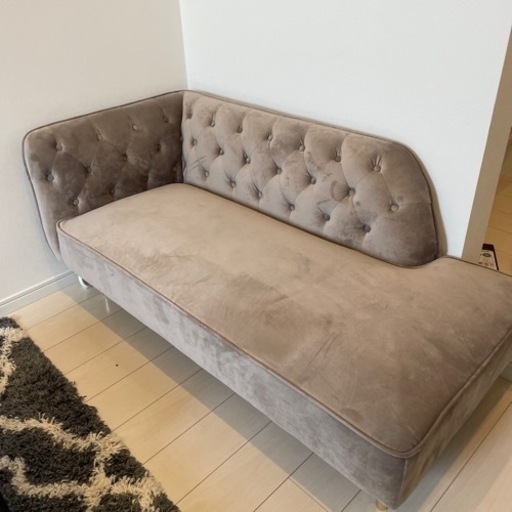 2人掛けアンティーク調ソファ　使用半年